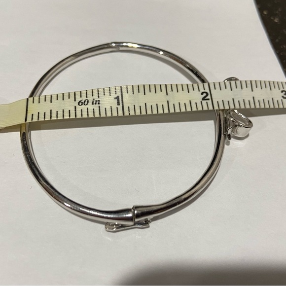 Kate Spade Love Notes Mini Bow Hinged Bangle Bracelet Silver Tone Magnet - Picture 9 of 11